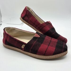 TOMS Red Buffalo Plaid Slip-On Flats | Women’s 8W |‎ Holiday Cozy